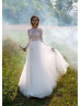 Long Sleeves Beaded White Lace Tulle Vintage Wedding Dress